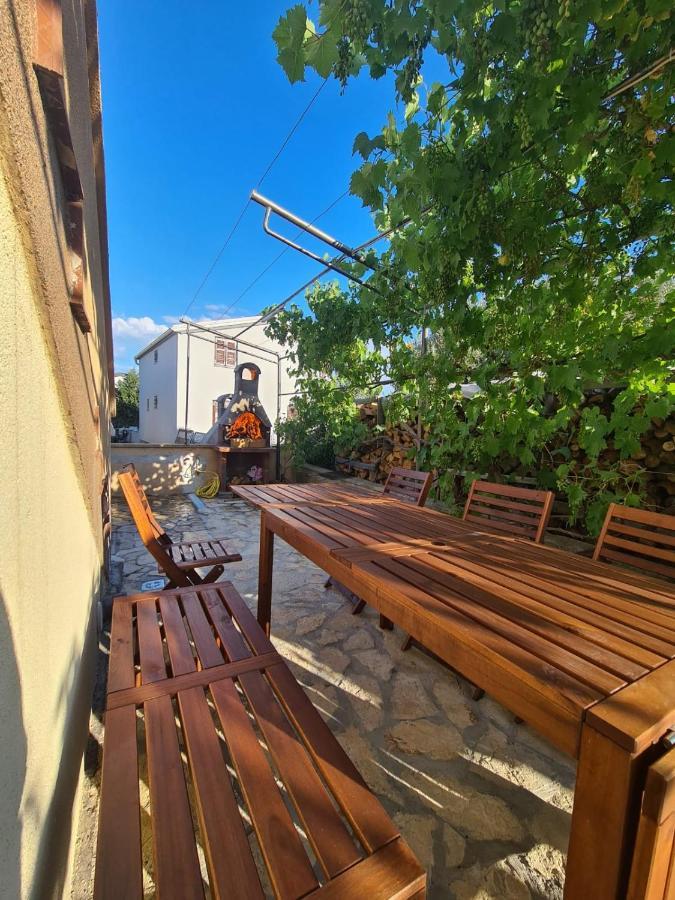 Apartman ˝Abaza˝ Vir Exterior foto