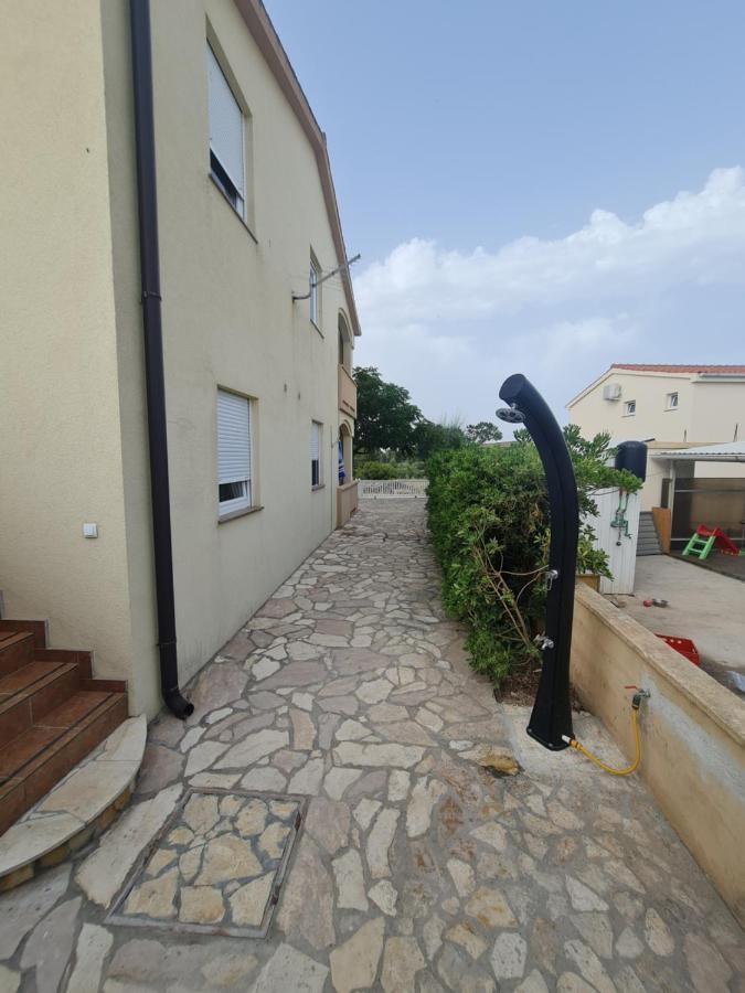 Apartman ˝Abaza˝ Vir Exterior foto
