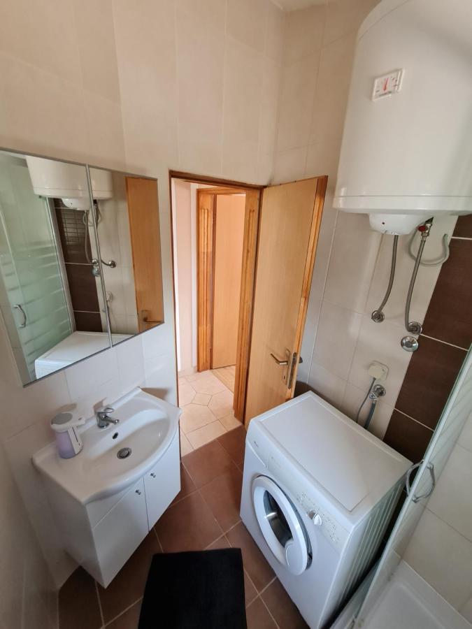 Apartman ˝Abaza˝ Vir Exterior foto